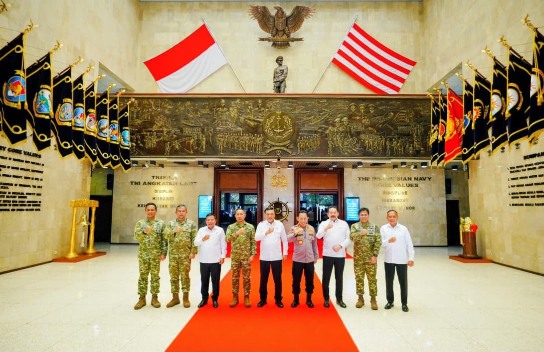 *Kapolri Hadiri Silaturahmi Strategis Pimpinan Lembaga Negara di Mabes TNI AL*