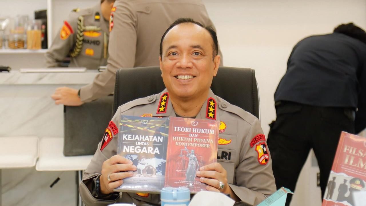 48 BUKU TERBIT SEJAK PUSAT STUDI KEPOLISIAN DIRESMIKAN, JADI BEKAL ANGGOTA POLRI