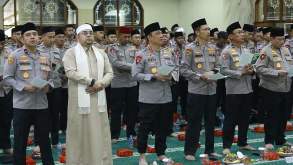 Maulid Nabi di Masjid Al-Ikhlas, Wakapolri Ajak Doa Bersama untuk Keselamatan Negeri