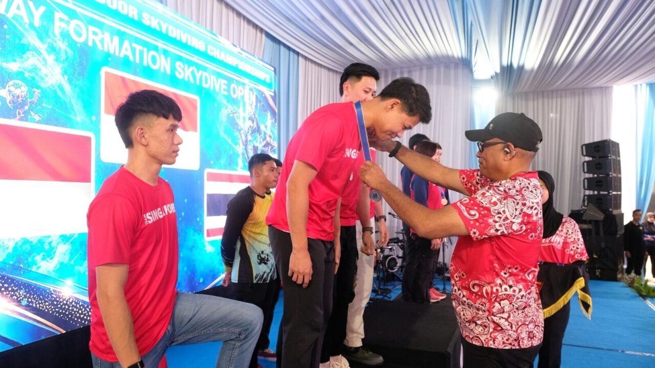 Polri Sukses Gelar Dua Kejuaraan Indoor Skydiving Internasional di Wind Tunnel Brimob