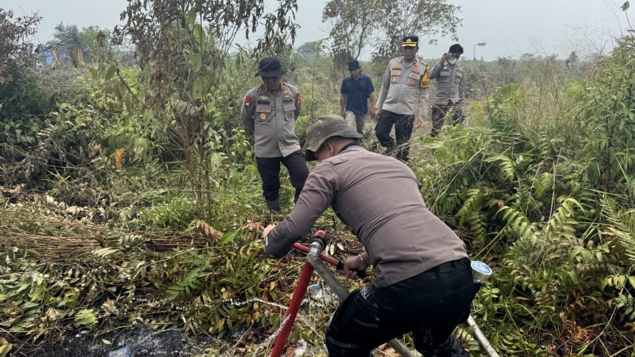 Polda Jambi Gunakan 1.400 Liter Cairan X-Fire untuk Percepat Penanganan Karhutla di Taman Nasional Berbak