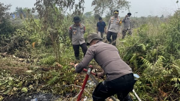 Polda Jambi Gunakan 1.400 Liter Cairan X-Fire untuk Percepat Penanganan Karhutla di Taman Nasional Berbak
