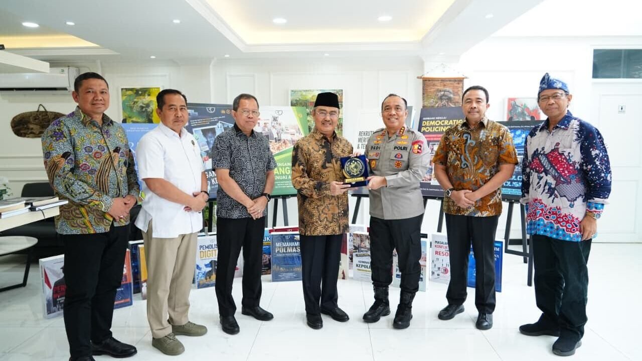 POLRI PERKUAT TATA KELOLA MELALUI REKOMENDASI KPRP DALAM BUKU POLICE GOVERNANCE